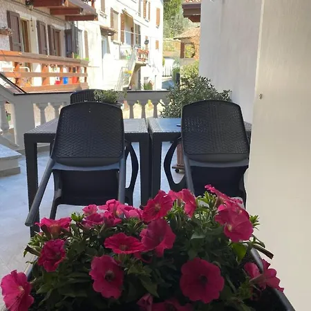 La Casa Di Andrea Apartment *