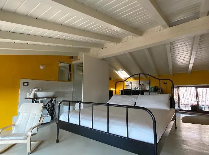 La Casa Di Andrea Apartment Gardone Riviera